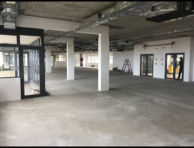 631M² OFFICE TO LET IN PLATTEKLOOF